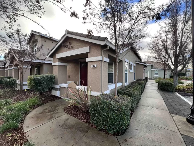 MLS: 41120303 Condo For Sale