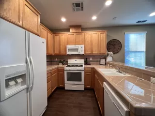 Photo #6: 41120303 Listing