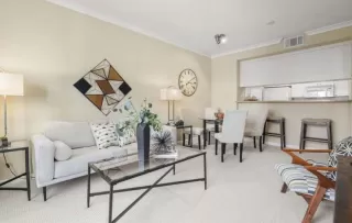 Photo #4: 41120372 Listing