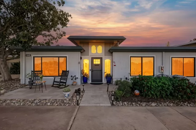 MLS: 41120391 Condo For Sale