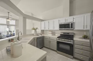 Photo #5: 41120456 Listing 