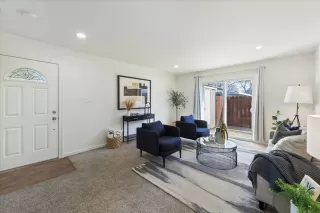 Photo #5: 41120570 Listing