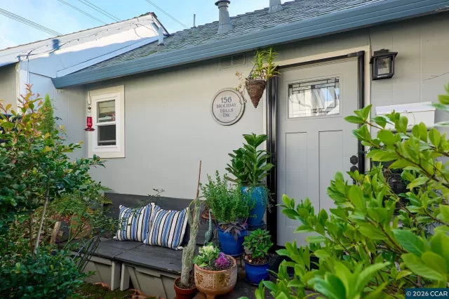 MLS: 41120612 Condo For Sale