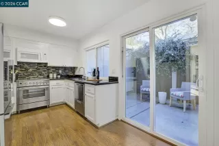 Photo #4: 41120618 Listing 