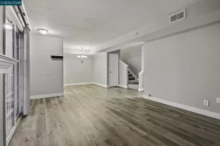 Photo #4: 41120683 Listing 