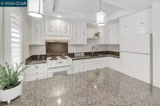 Photo #2: 41120686 Listing 