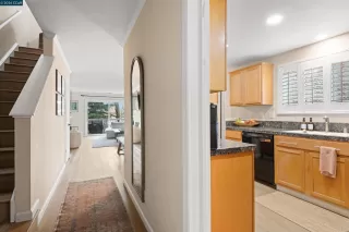 Photo #2: 41120707 Listing