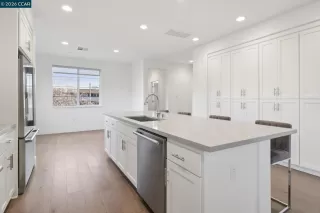 Photo #4: 41120815 Listing