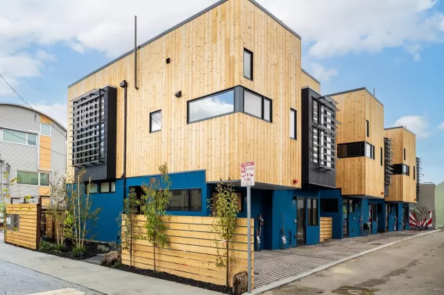 MLS: 41120838 Condo For Sale