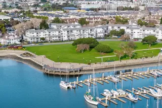 Browse active condo listings in MARINA BAY NORTHSHORE