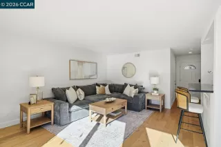 Photo #1: 41120878 Listing 