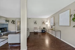 Photo #3: 41120935 Listing