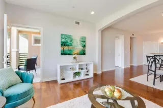 Photo #2: 41121002 Listing