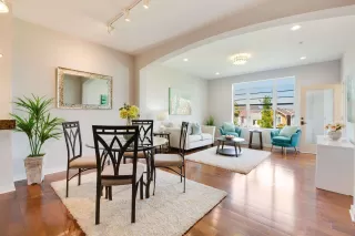 Photo #4: 41121002 Listing