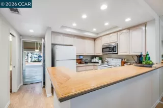 Photo #6: 41121027 Listing 