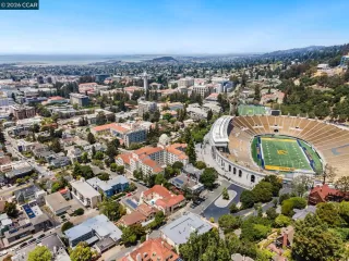 Photo #5: 41121047 Listing 