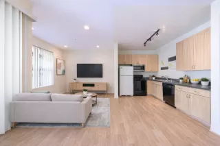 Photo #2: 41121064 Listing