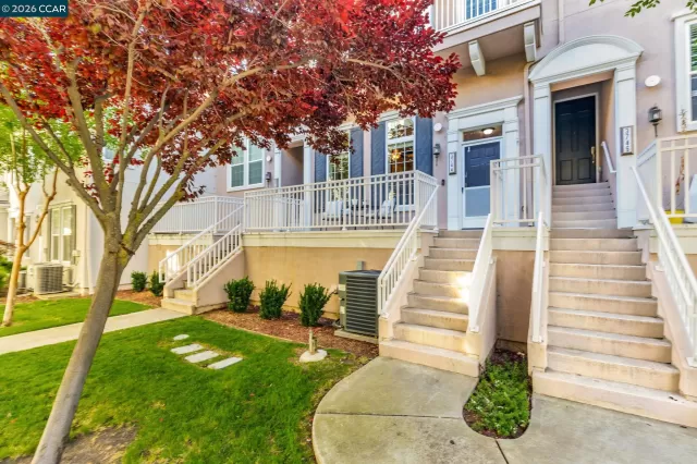 MLS: 41121082 Condo For Sale