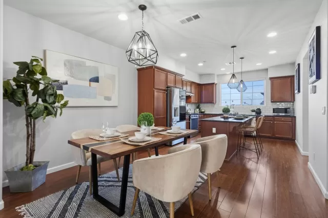 MLS: 41121112 Condo For Sale