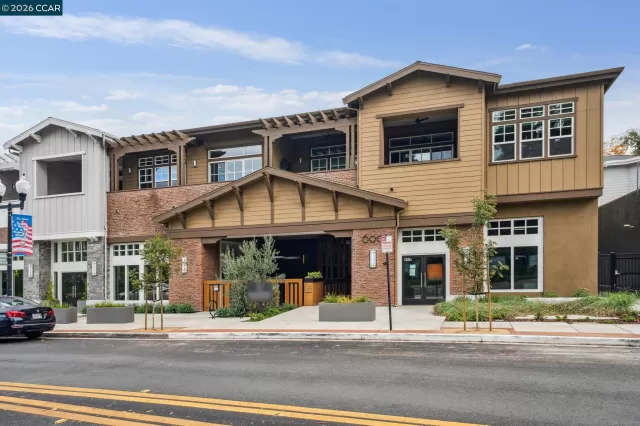 MLS: 41121154 Condo For Sale