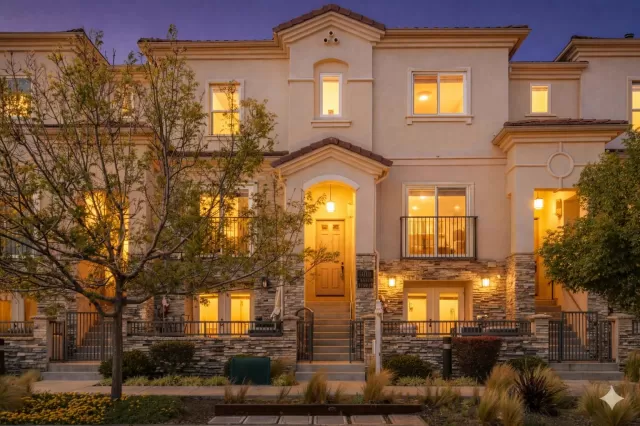 MLS: 41121397 Condo For Sale