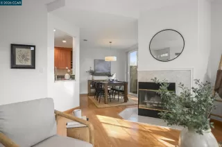 Photo #6: 41121422 Listing 