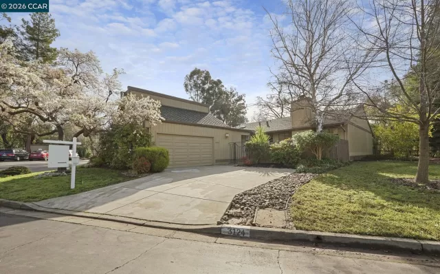 MLS: 41121446 Condo For Sale