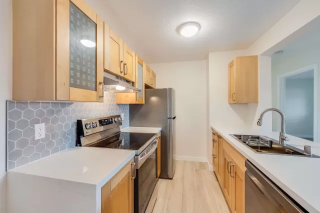 MLS: 41121604 Condo For Sale