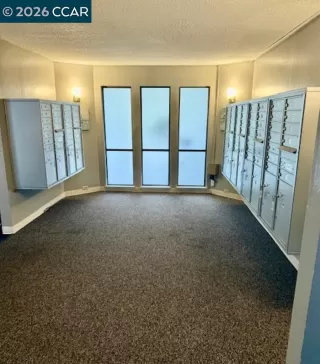 Photo #5: 41121619 Listing 