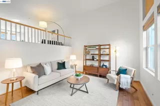 Photo #2: 41121669 Listing 