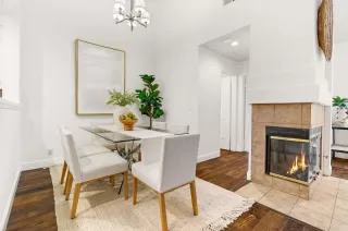 Photo #2: 41121733 Listing 