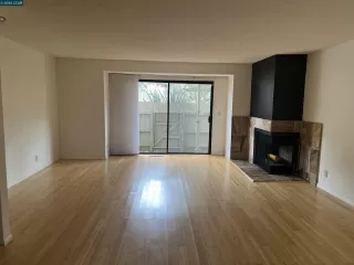 Photo #1: 41121767 Listing