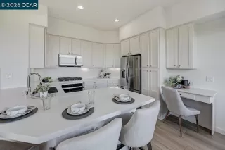 Photo #2: 41121813 Listing 