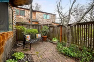 Photo #1: 41121858 Listing 