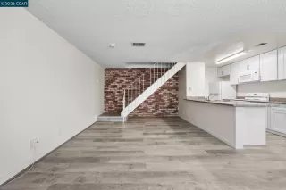 Photo #2: 41121901 Listing