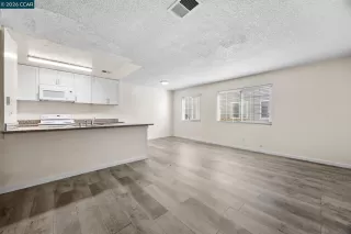 Photo #3: 41121901 Listing