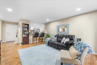 Photo #1: 41121902 Listing 