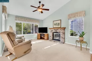 Photo #4: 41121953 Listing