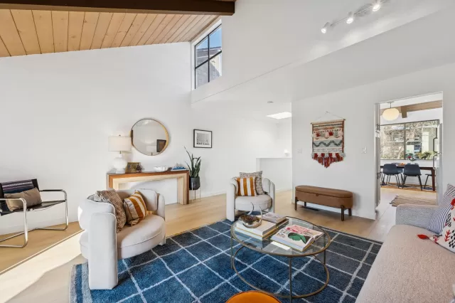 MLS: 41121961 Condo For Sale