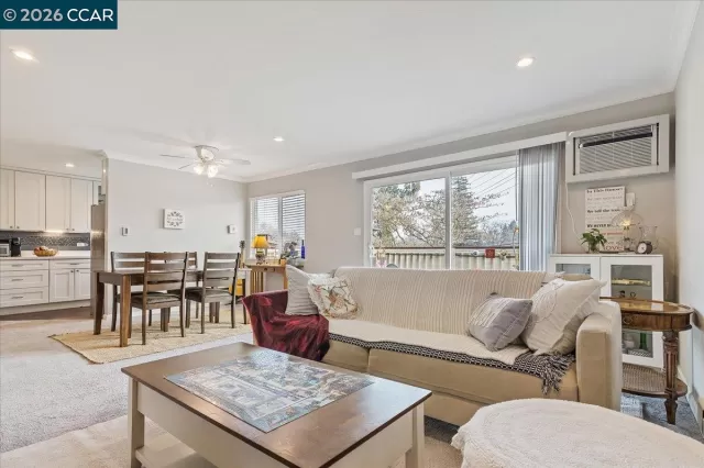 MLS: 41121977 Condo For Sale