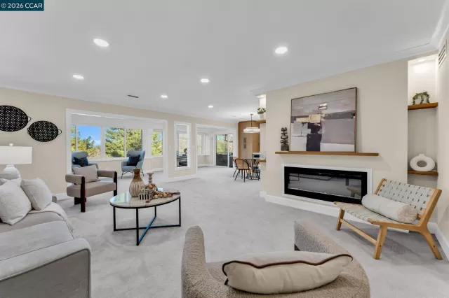 MLS: 41122099 Condo For Sale