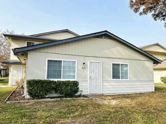 MLS: 41122101 Condo For Sale