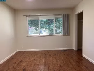 Photo #5: 41122108 Listing