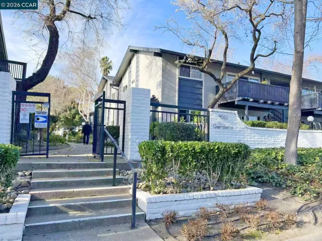 MLS: 41122132 Condo For Sale