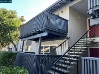 Photo #1: 41122132 Listing