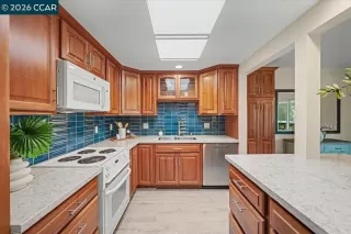 Photo #5: 41122144 Listing 