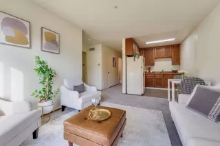 Photo #6: 41122179 Listing