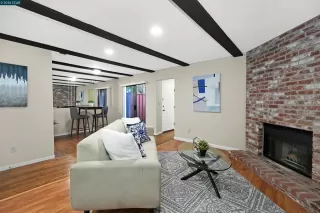 Photo #4: 41122236 Listing 