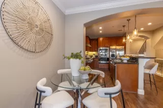 Photo #5: 41122304 Listing