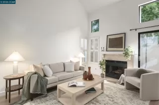 Photo #2: 41122312 Listing